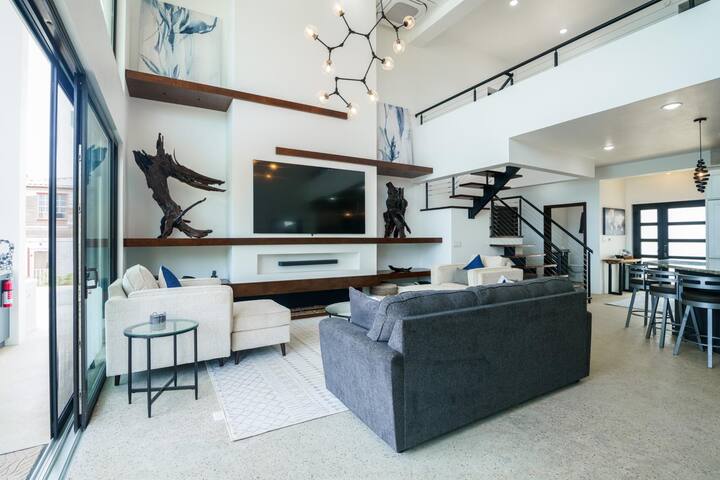 Spacious 4-Bed Villa in Placencia Village w/ Pool! gallery image 2