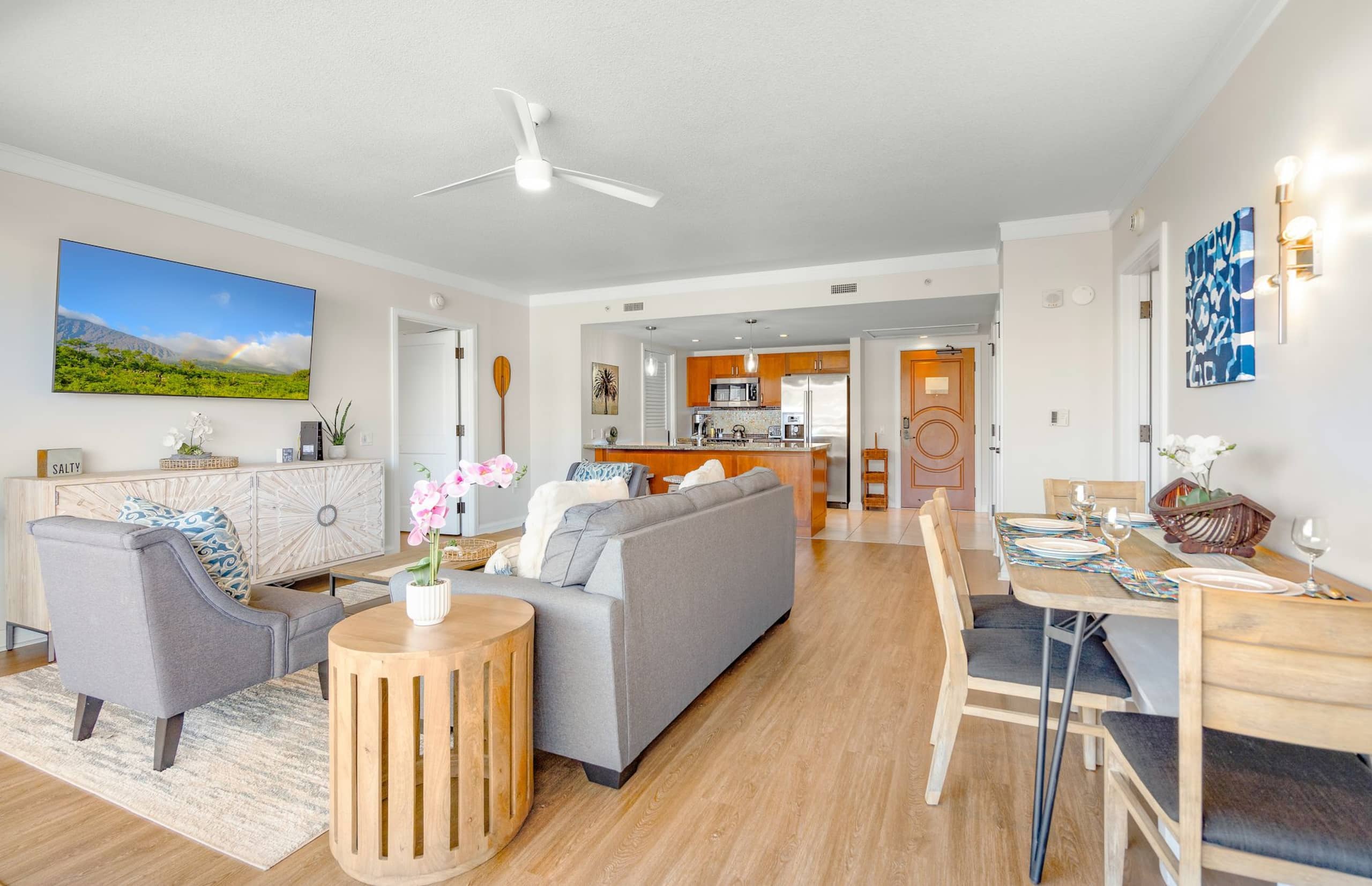 Condo in Lahaina · ★4.93 · 2 bedrooms · 3 beds · 2 baths - Image 3