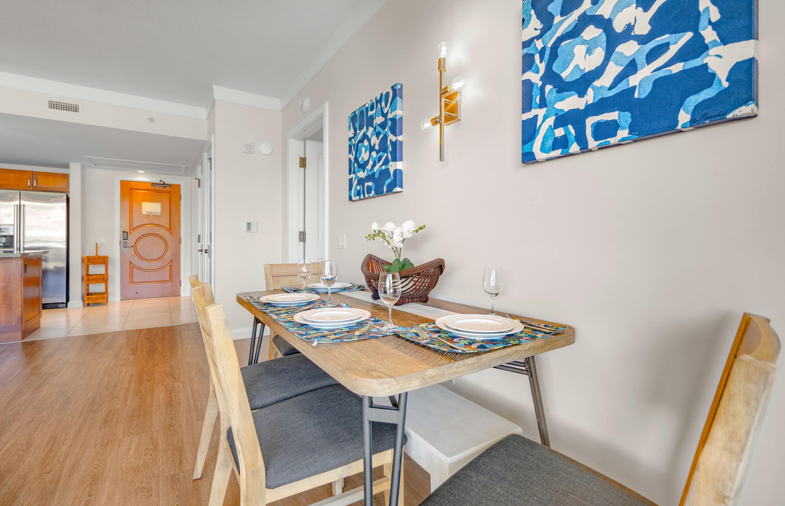 Condo in Lahaina · ★4.93 · 2 bedrooms · 3 beds · 2 baths - Image 13