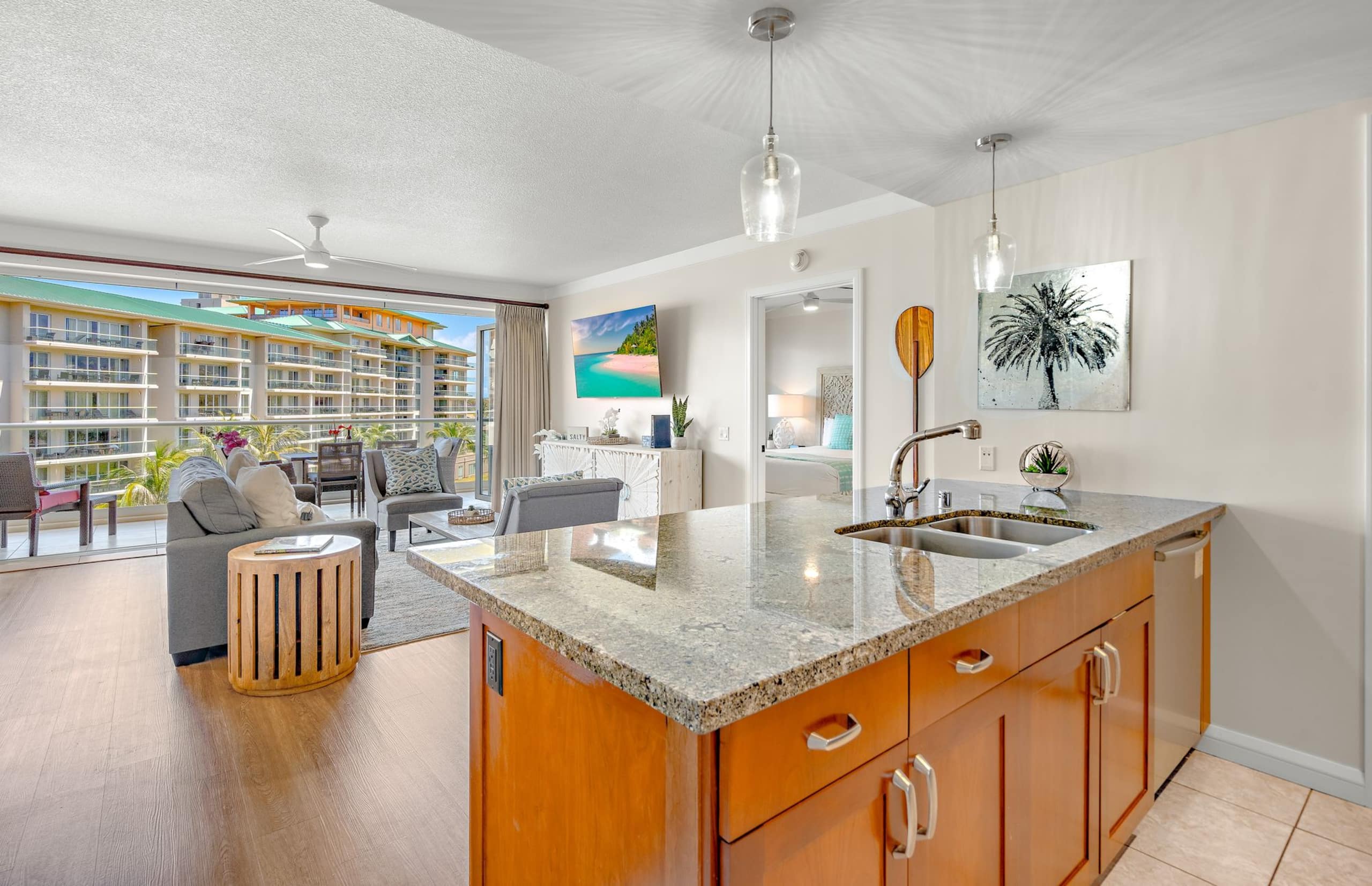Condo in Lahaina · ★4.93 · 2 bedrooms · 3 beds · 2 baths - Image 6