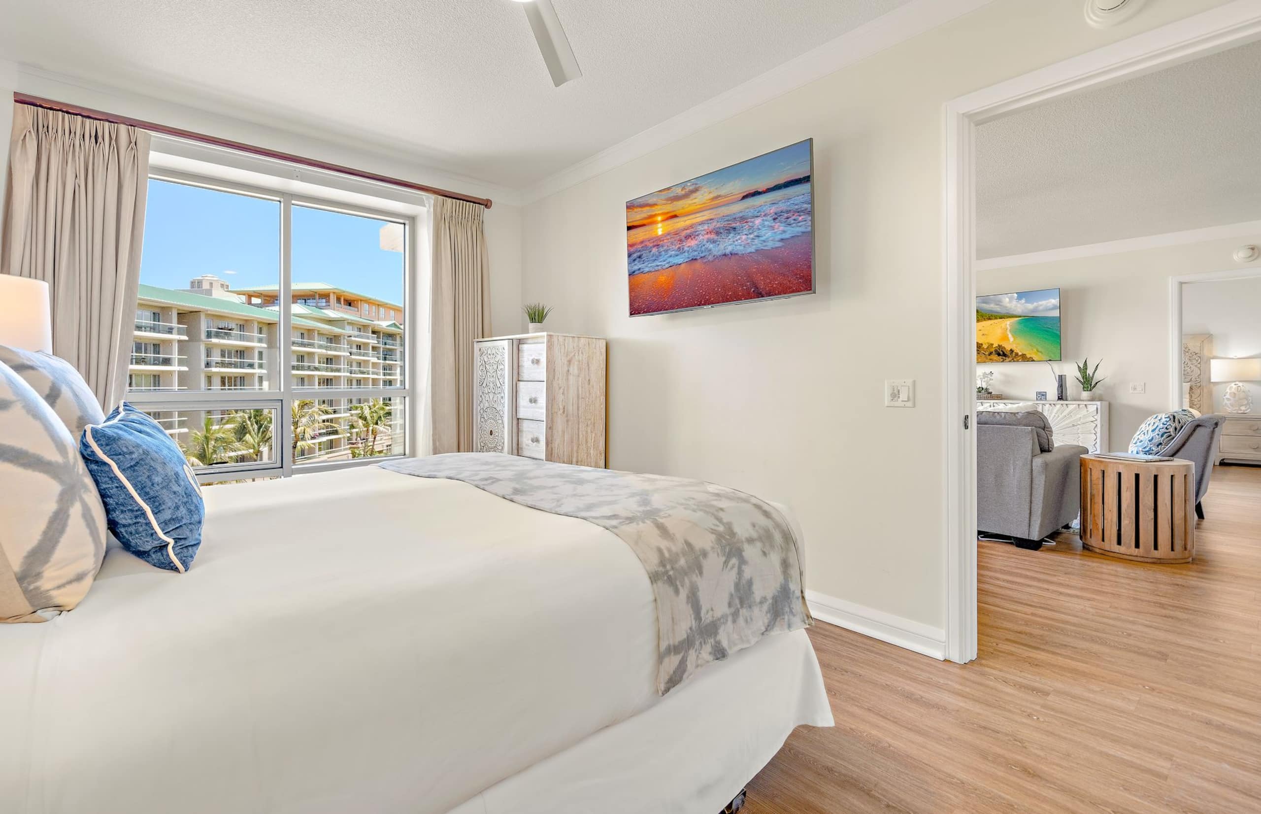 Condo in Lahaina · ★4.93 · 2 bedrooms · 3 beds · 2 baths - Image 25