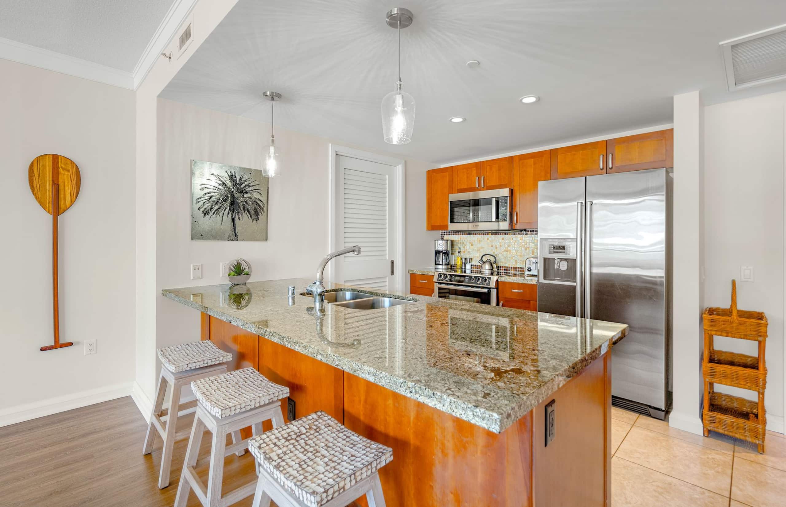 Condo in Lahaina · ★4.93 · 2 bedrooms · 3 beds · 2 baths - Image 5