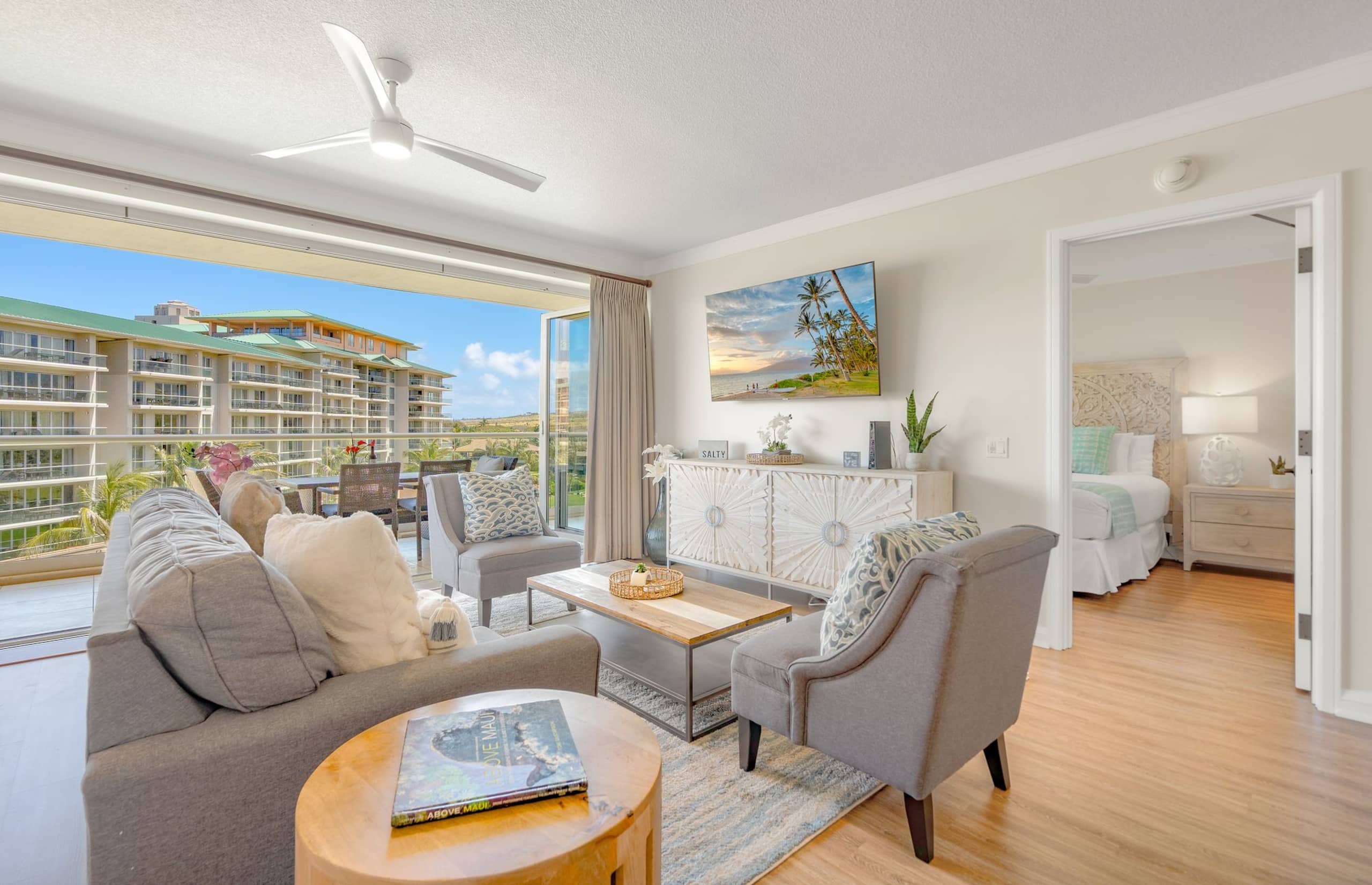 Condo in Lahaina · ★4.93 · 2 bedrooms · 3 beds · 2 baths - Image 8