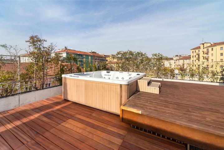 Attico Dolce Vita by BarbarHouse gallery image 2