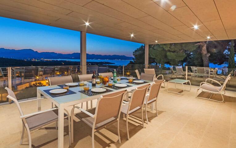 Villa Panoramica – Modern villa in Alcudia gallery image 4