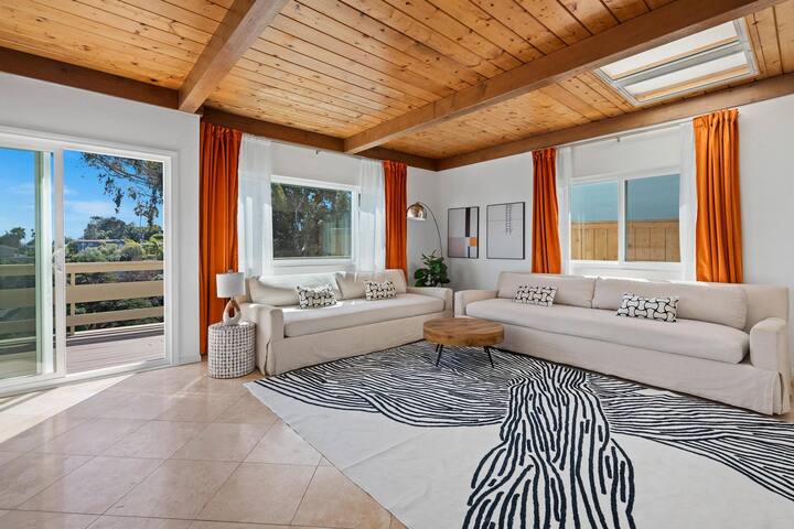 San Diego Coastal Home with Downtown Views! gallery image 3