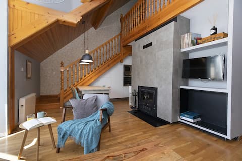 Pao's Penthouse by BeValle