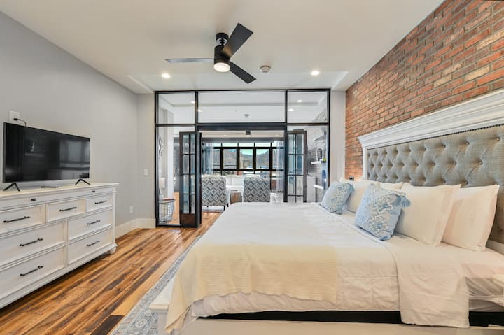 17 N Market #303-104