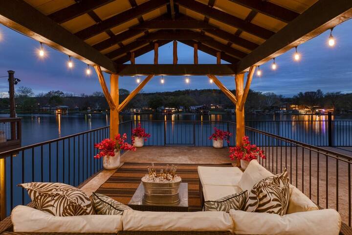 Lake Austin | Boat Dock | Hot Tub | Lake Views gallery image 3