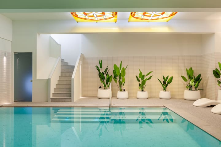 Savvy Signature Apartments – 4