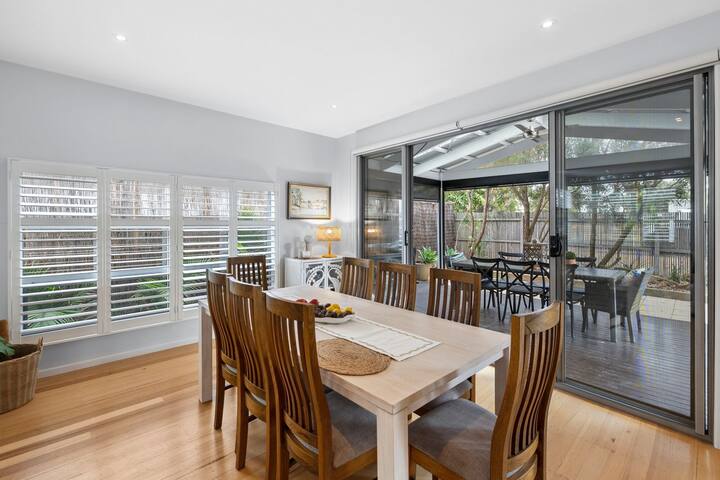 Anderson Central 1/41 – Torquay gallery image 2