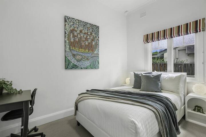 Lake Monger Modern Character Home gallery image 5