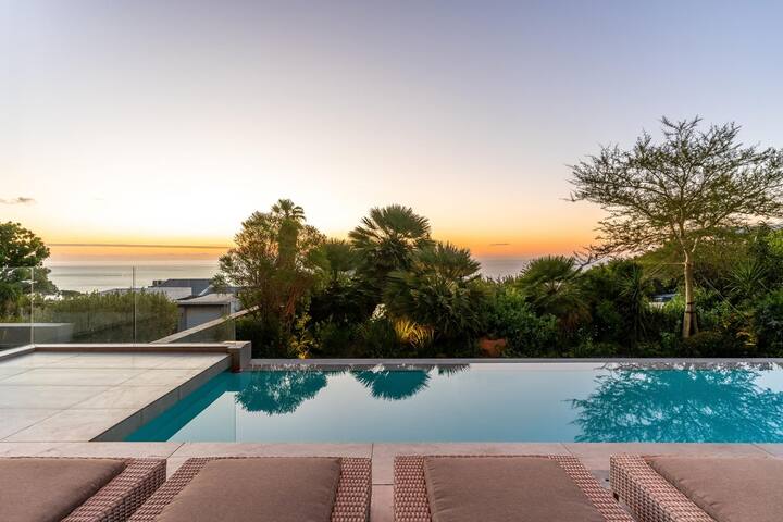 Sapphire Seas – Designer Villa in Camps Bay gallery image 3