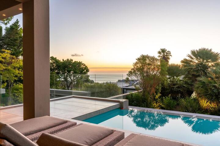 Sapphire Seas – Designer Villa in Camps Bay gallery image 4