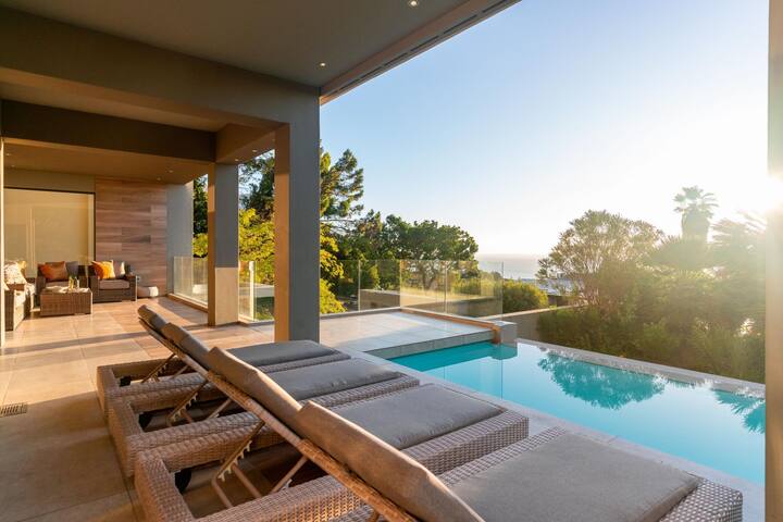 Sapphire Seas – Designer Villa in Camps Bay gallery image 5