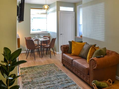 Hogarth Apartment by the Sea-UK46447