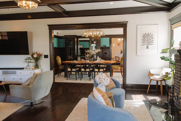 Balboa Mansion, Spacious 6BR w/ Hot Tub & Backyard gallery image 4