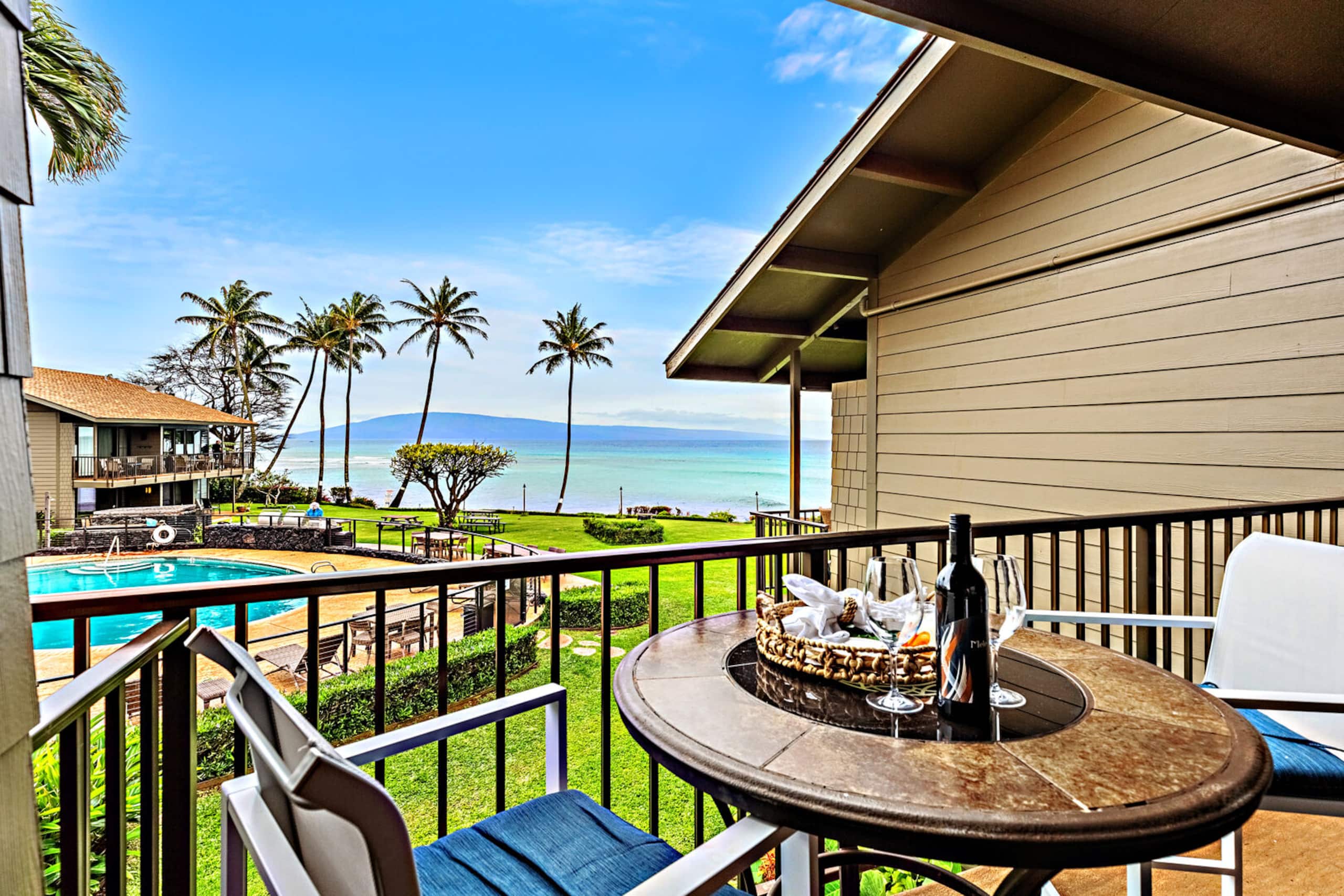 Condo in Lahaina · ★5.0 · 2 bedrooms · 2 beds · 2 private baths - Image 2