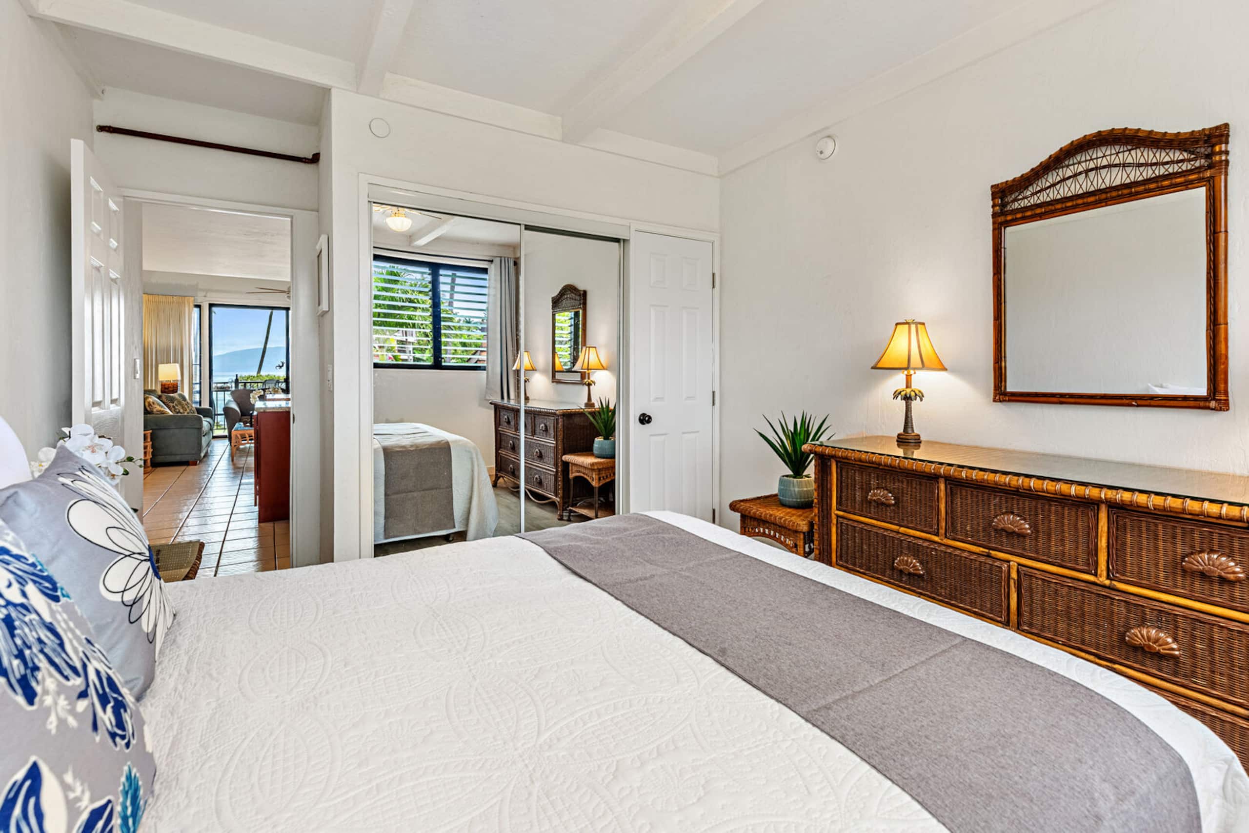 Condo in Lahaina · ★5.0 · 2 bedrooms · 2 beds · 2 private baths - Image 20