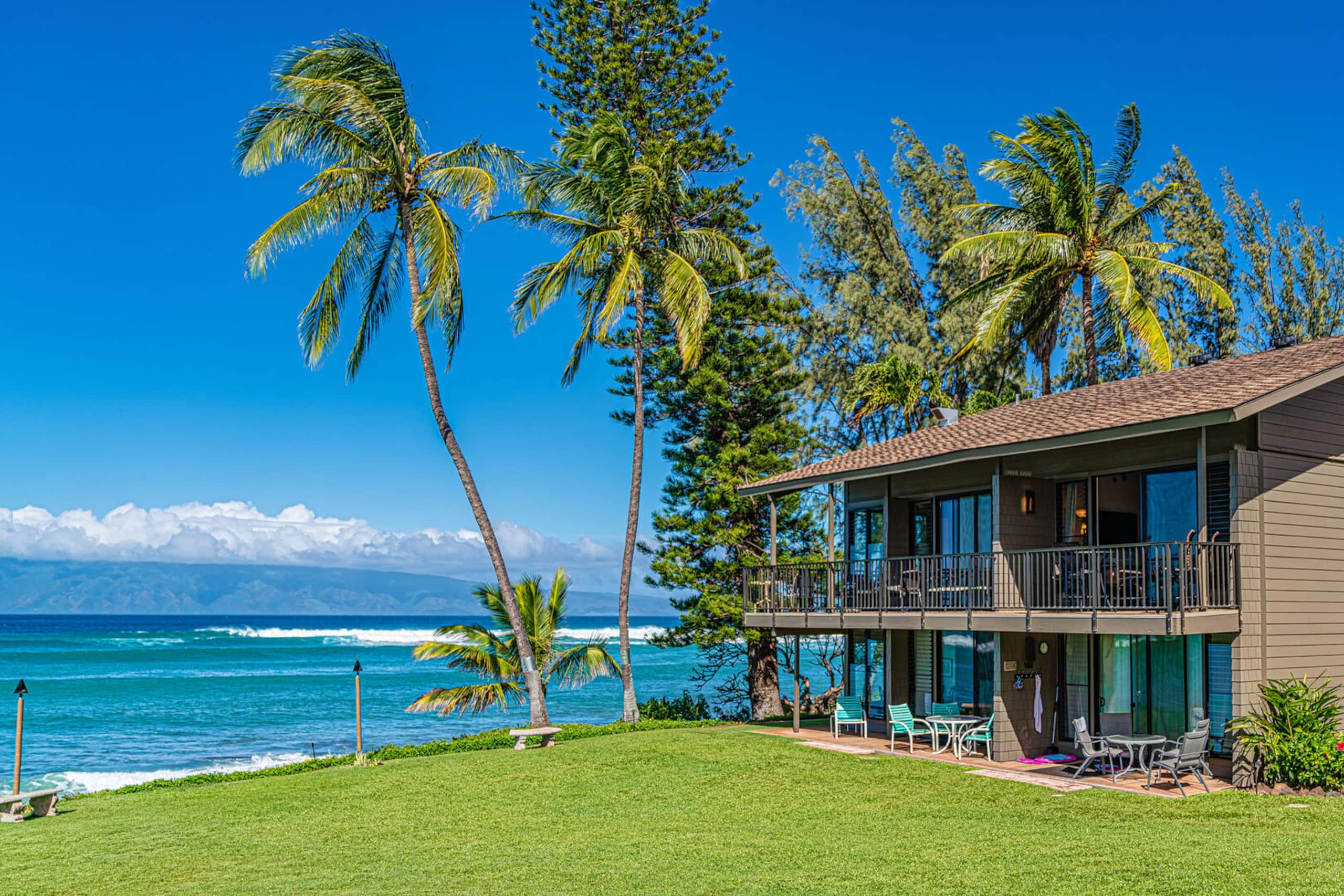 Condo in Lahaina · ★5.0 · 2 bedrooms · 2 beds · 2 private baths - Image 33