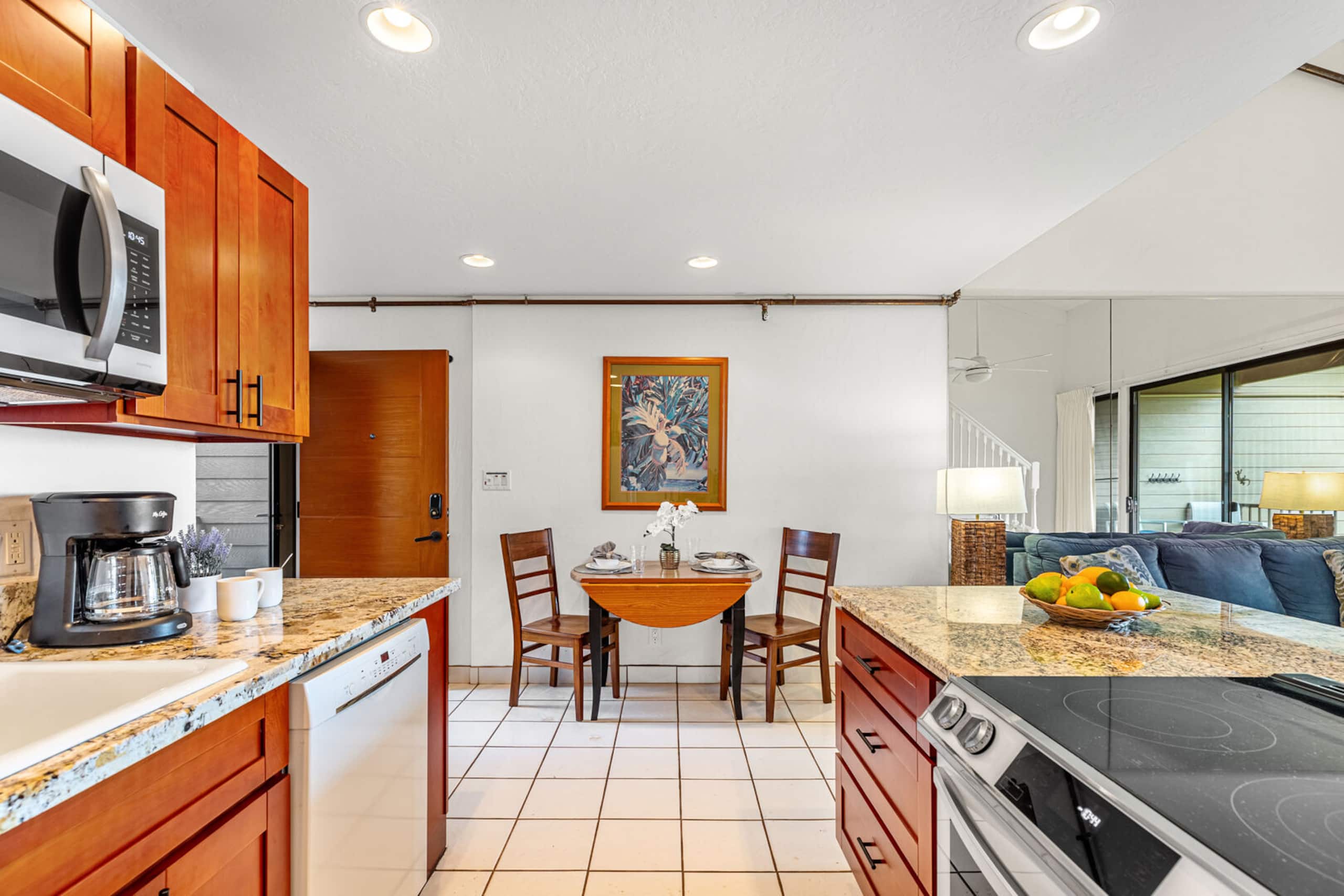 Condo in Lahaina · ★5.0 · 2 bedrooms · 2 beds · 2 private baths - Image 14