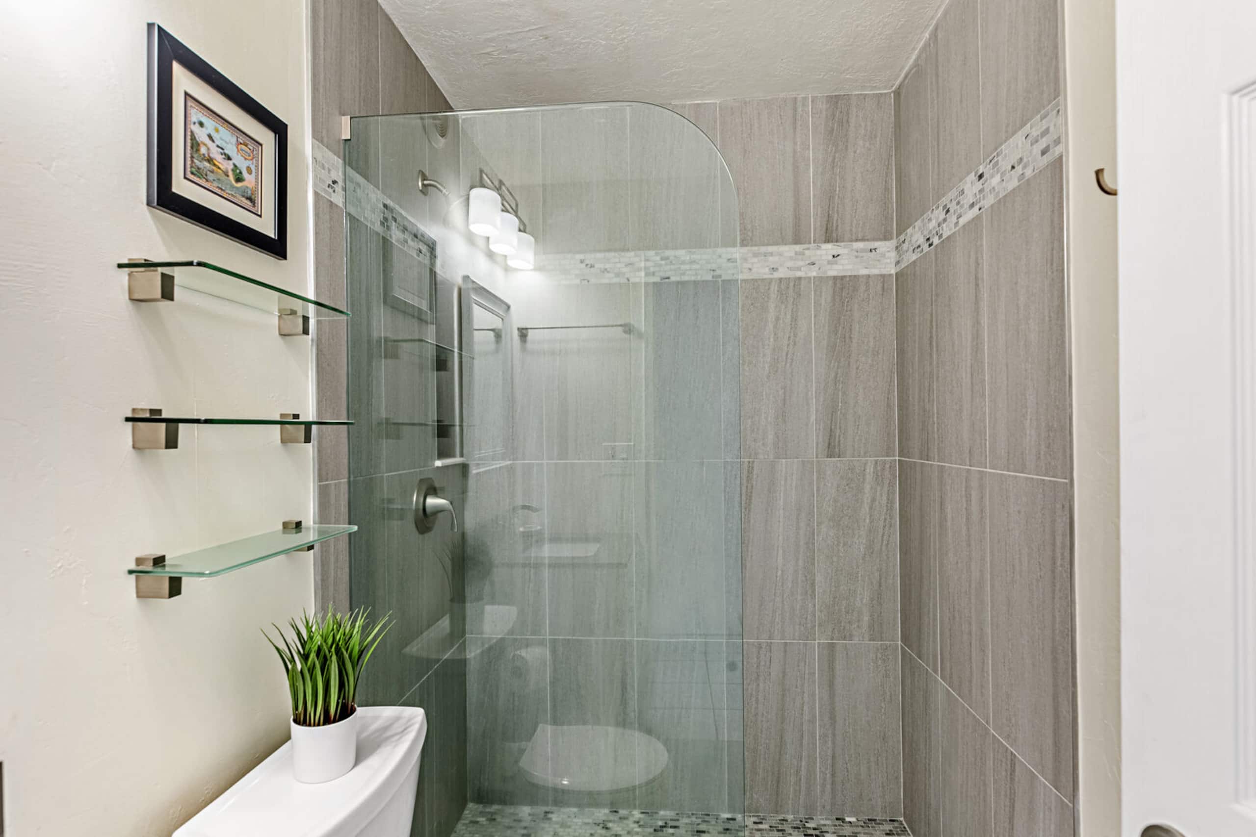 Condo in Lahaina · ★5.0 · 2 bedrooms · 2 beds · 2 private baths - Image 19