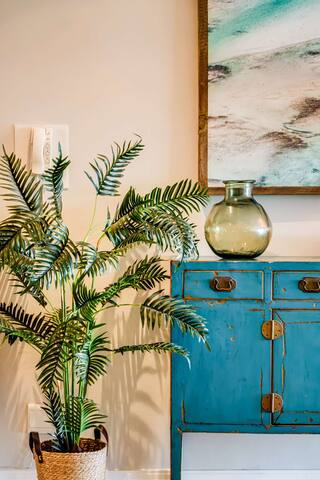 Incredible Clifton Apartment w 180 Sea Views Dunmo gallery image 4