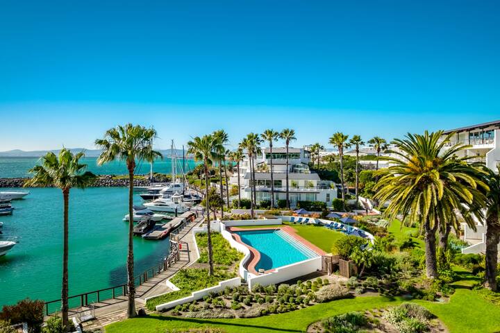 Aqua Views at the Waterclub in Cape Town gallery image 5