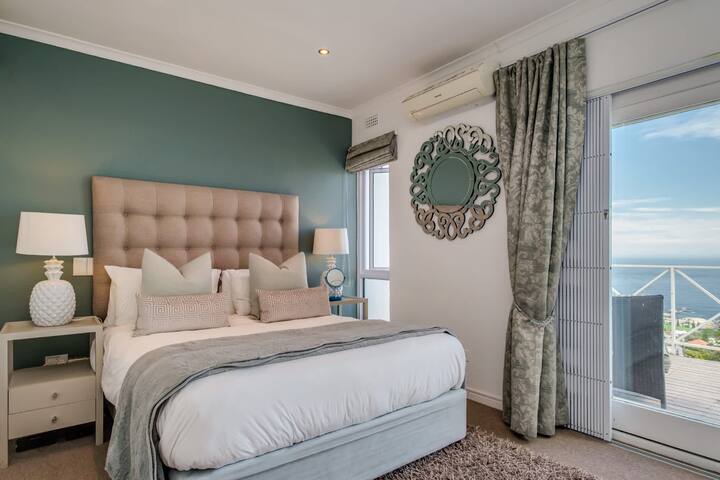 Home Away from Home w Ocean Views and Pool The Kes gallery image 5