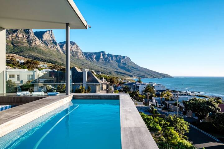 Luxurious Villa w Breathtaking Sea & Mountain View gallery image 4