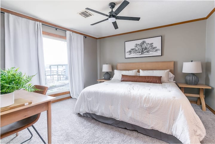Comfortable King Bed