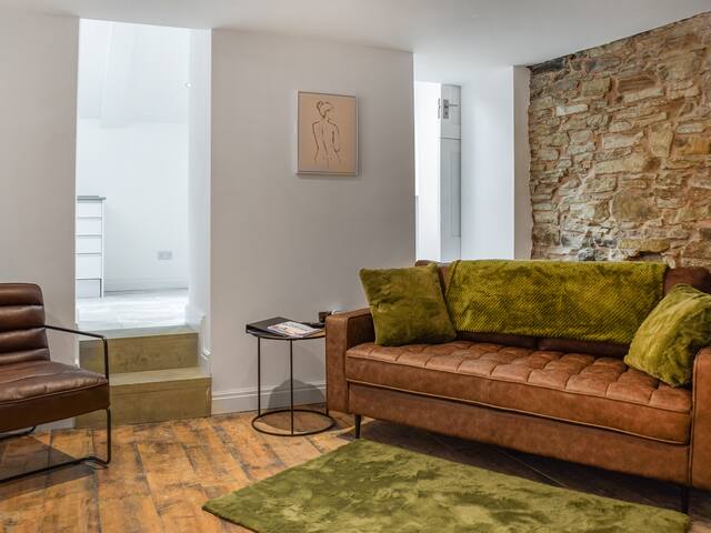 Ye Olde Mottram Chip Shop gallery image 5