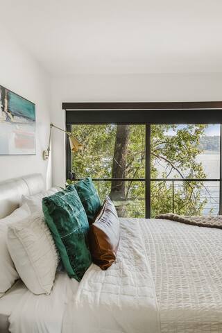 Modern Home with private beach on St Croix River gallery image 2