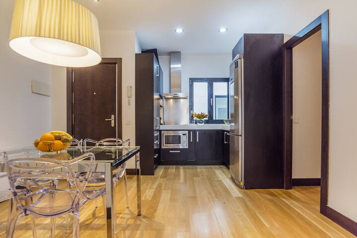 Gran Via by SkyKey – Monthly rates available gallery image 4