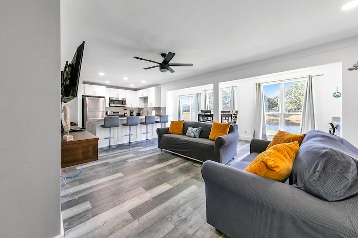 Sleeps 8 - 2 Bedroom Unit - Destin, FL