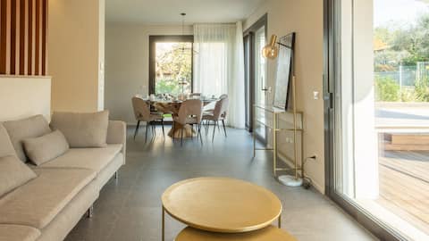 Annuncio Airbnb popolare: Onda 8, Emma Villas a Misano Adriatico
