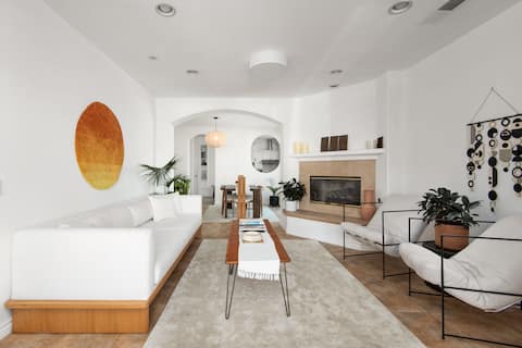 4BR | Renovated Luxury Beach Home | Ocean Views