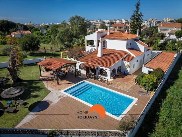 Home Holidays Srls managed Airbnb listing 1