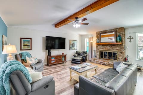 Fairfield Bay Home On Golf Course w/ Fenced Yard!
