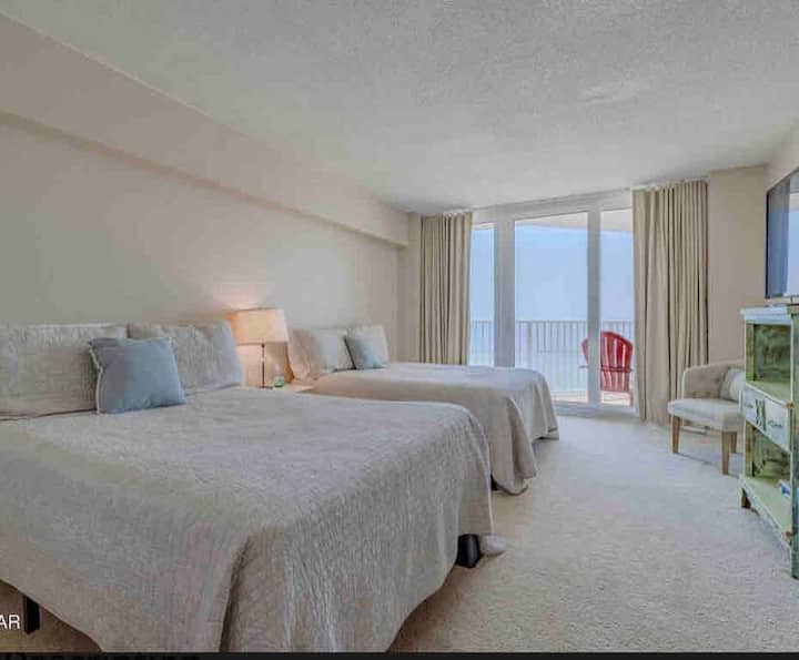 69d96f60 b8a7 4a4c 9a6f 315f409a5203