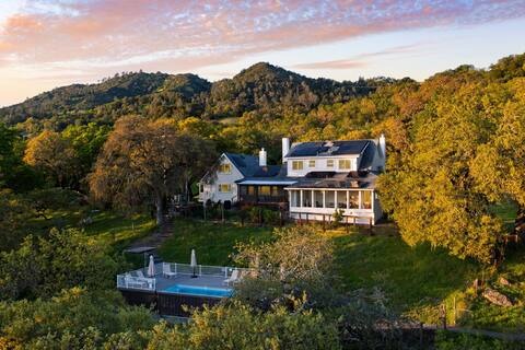 Chianti | Luxury Ranch w/Pickleball, Pool, Hot Tub
