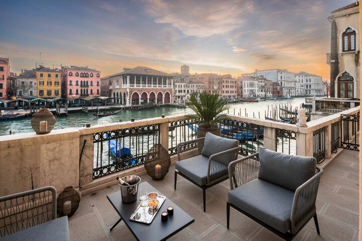 Grand Canal Luxury Apartment with Terrace R&r gallery image 2