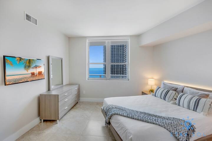 3 BR Apartment – Oceanfront Sky Home gallery image 5