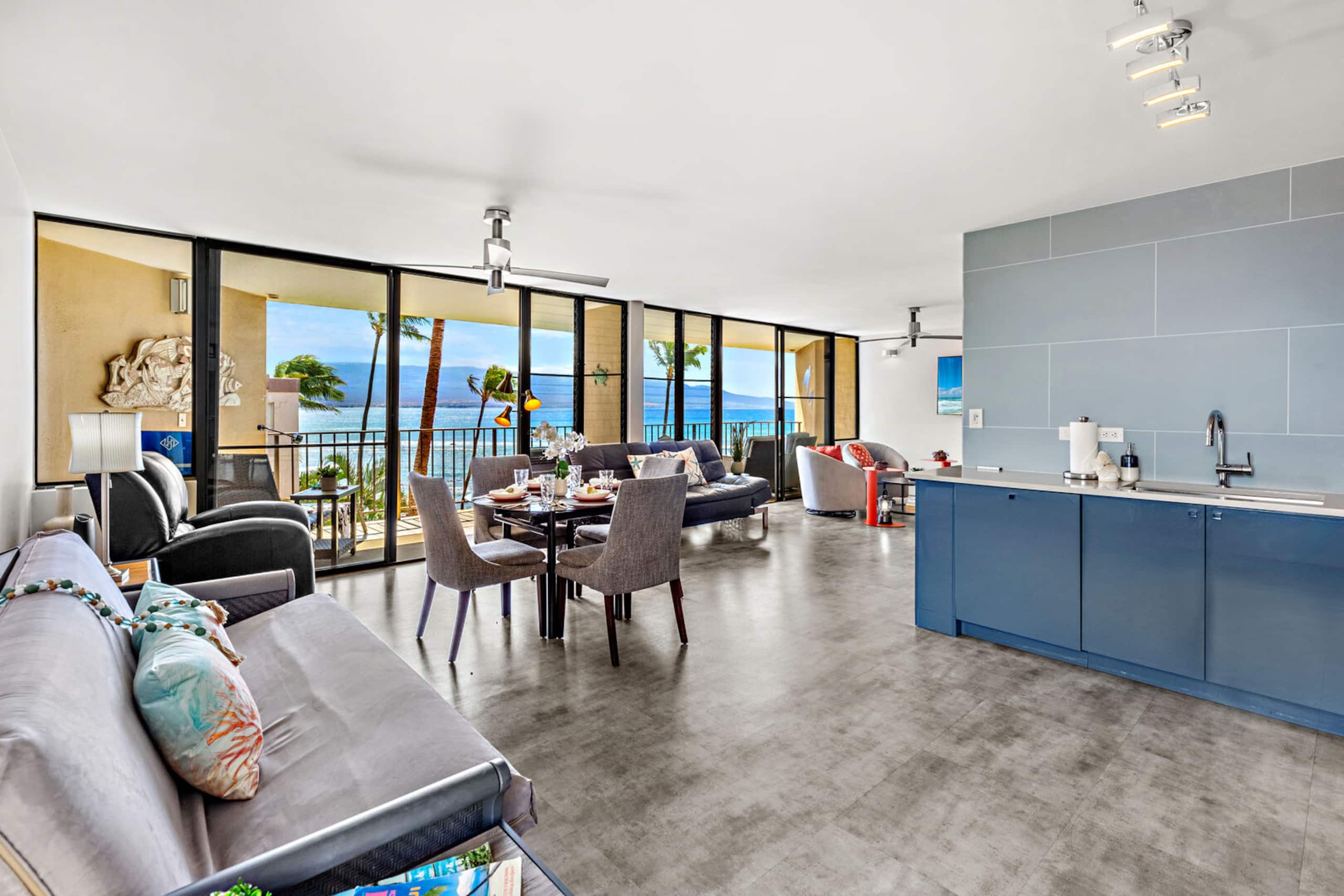 Condo in Wailuku · ★4.93 · 1 bedroom · 3 beds · 2 private baths - Image 13