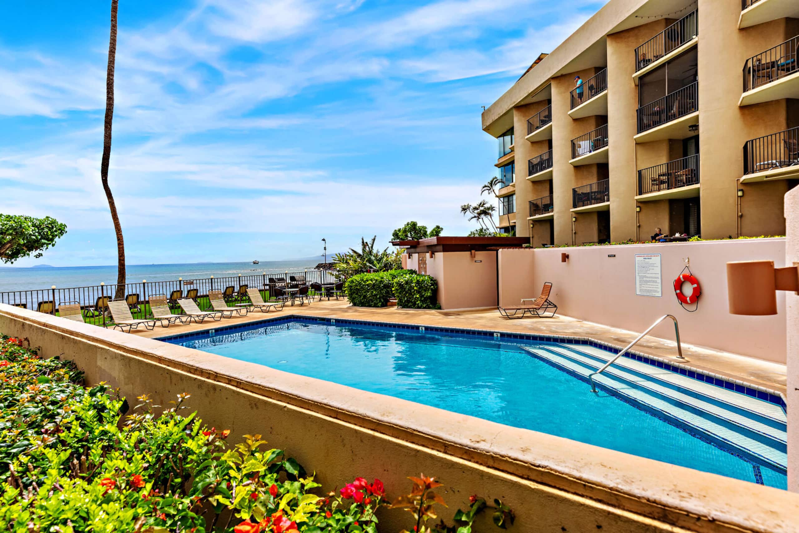 Condo in Wailuku · ★4.93 · 1 bedroom · 3 beds · 2 private baths - Image 32