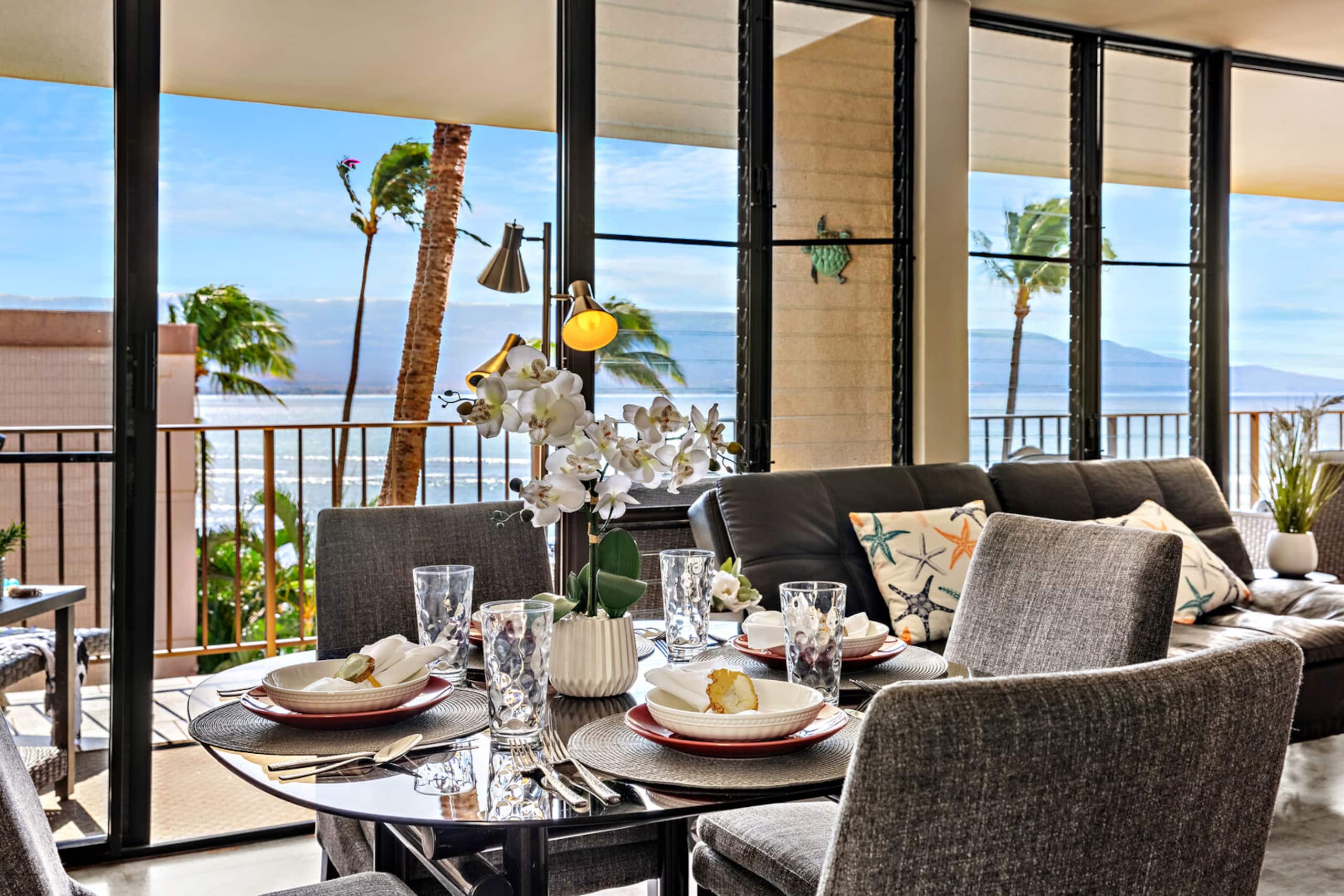 Condo in Wailuku · ★4.93 · 1 bedroom · 3 beds · 2 private baths - Image 11