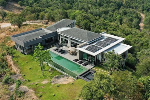 Villa Raphy - Palatial & Luxurious Retreat