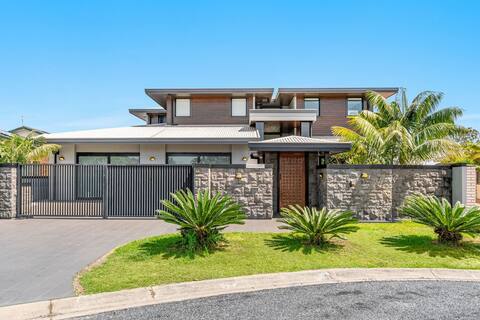 Jasmine cove - Exclusive Waterfront Estate
