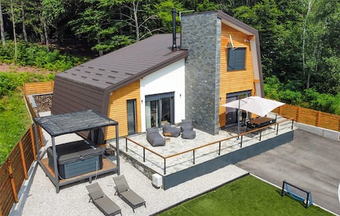 Amazing home in Rizvanusa