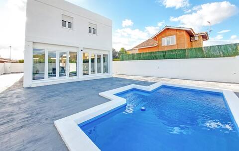 Gorgeous home in Riba-Roja de Turia
